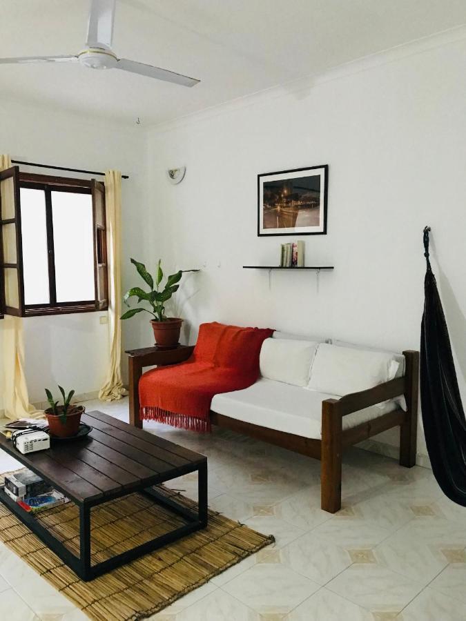 Syds Beach House Praia Exterior photo